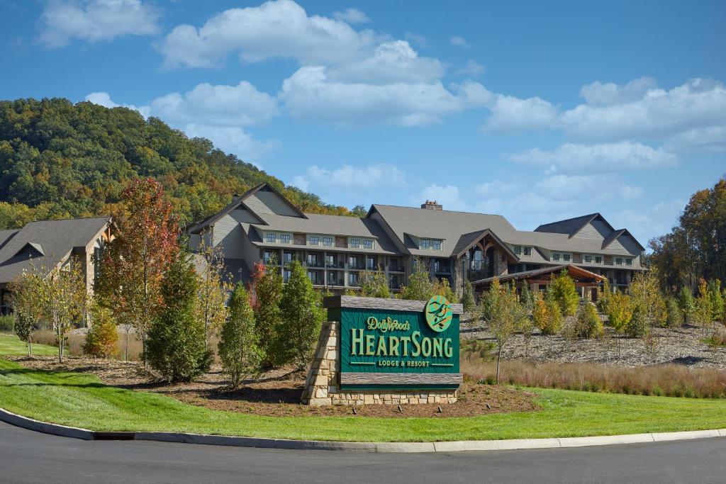 Dollywood's HeartSong Lodge & Resort